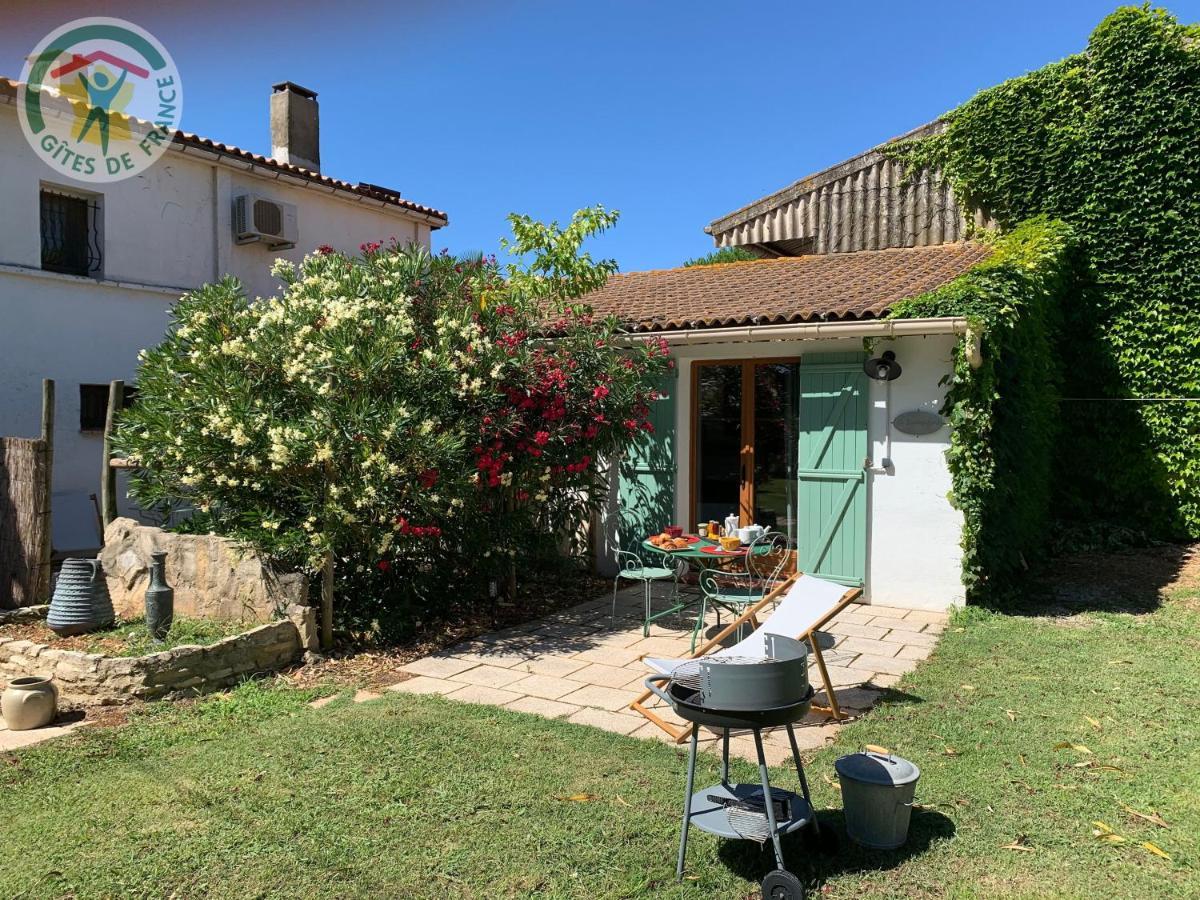Mas de Plisset Saint-Gilles (Gard) Exterior foto
